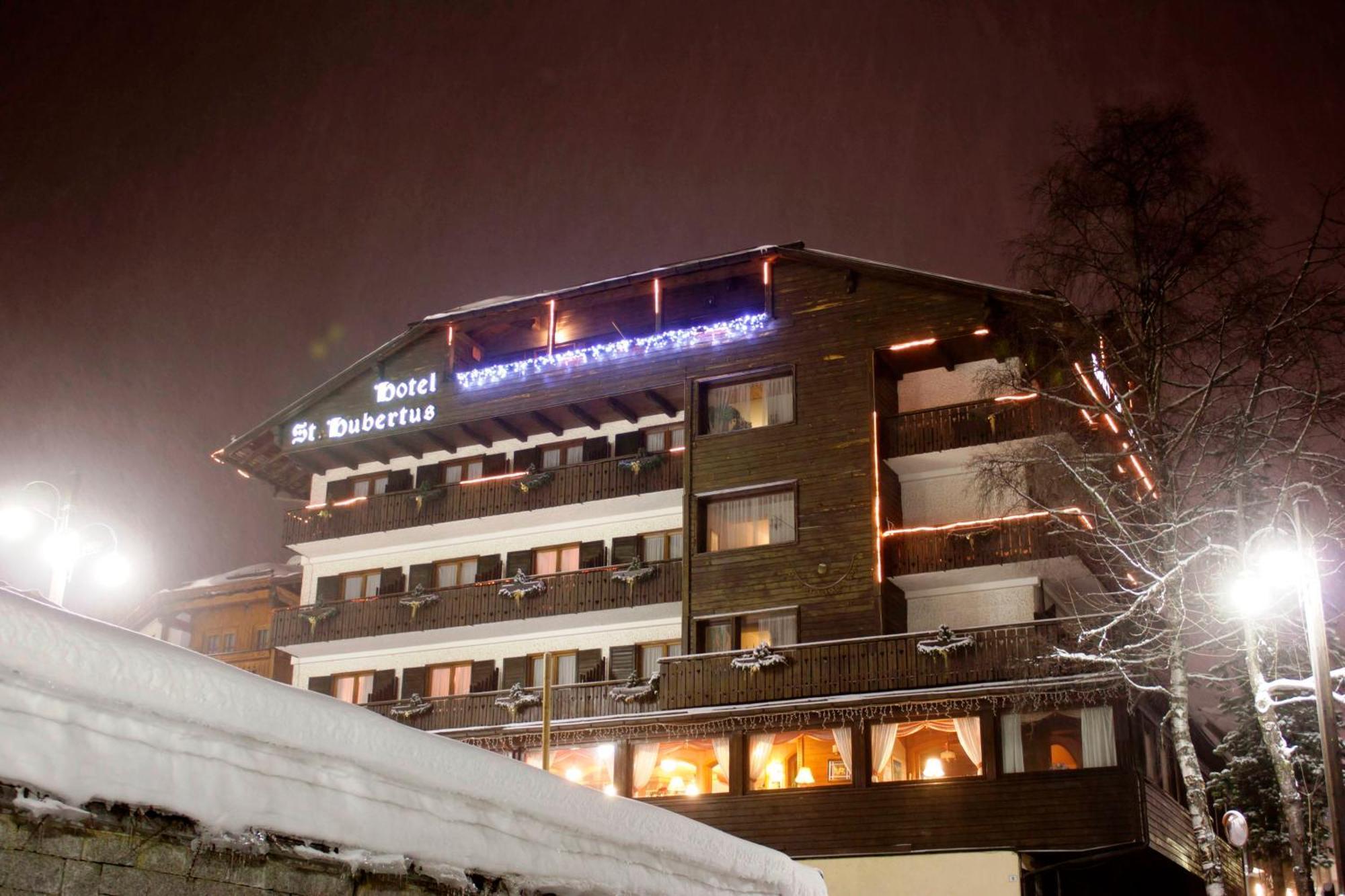 Hotel Garni St. Hubertus Madonna Dış mekan fotoğraf