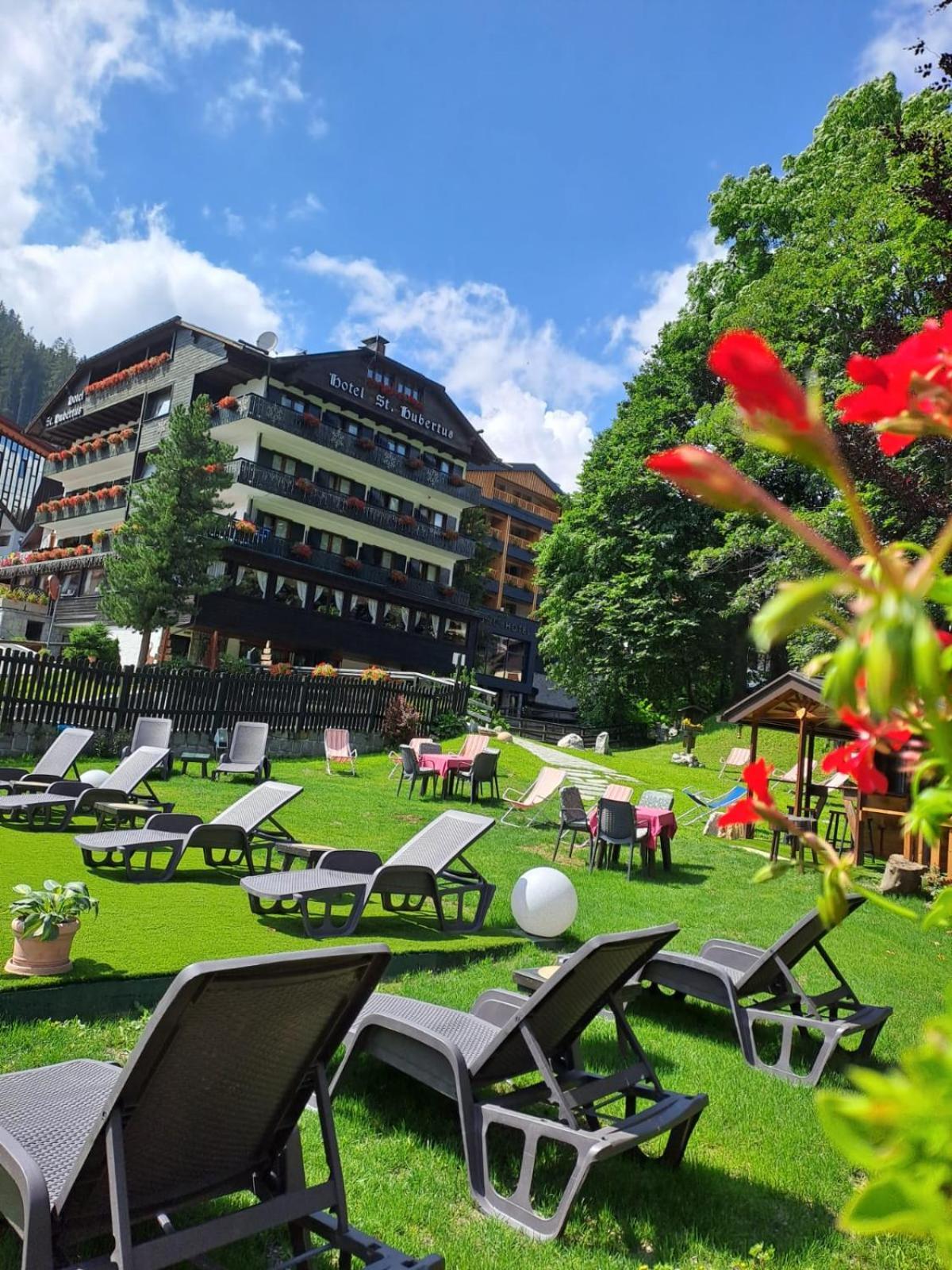 Hotel Garni St. Hubertus Madonna Dış mekan fotoğraf
