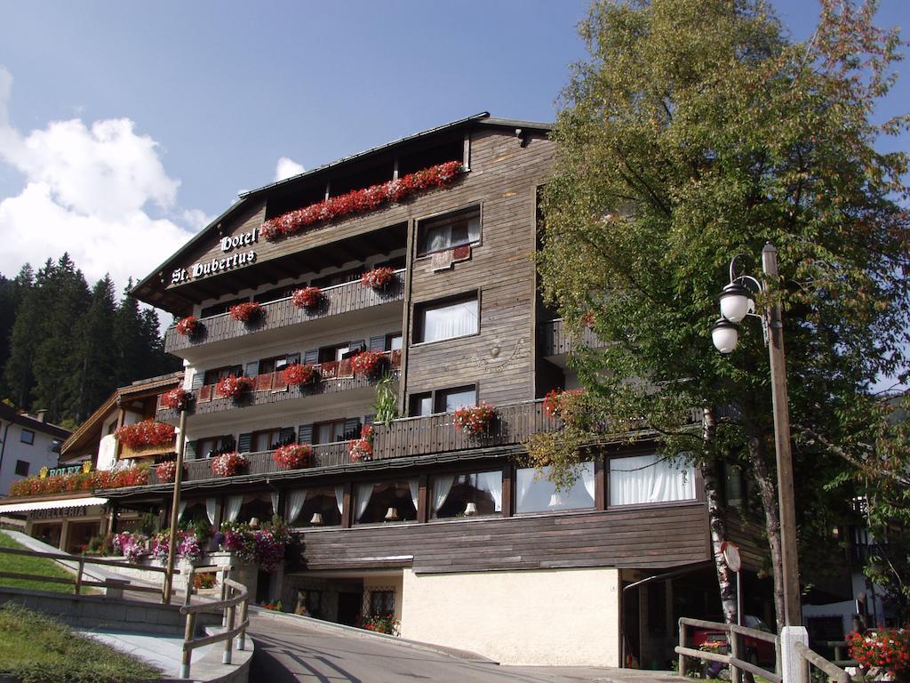 Hotel Garni St. Hubertus Madonna Dış mekan fotoğraf
